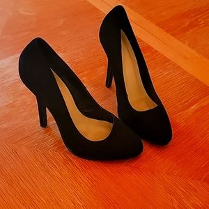 Black heels new 5.5